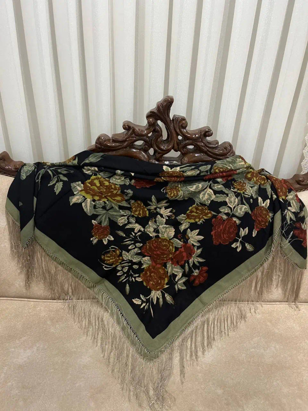 چارقد پشمی-ابریشمی ایتالیایی طرح ایلکای - کد 1337