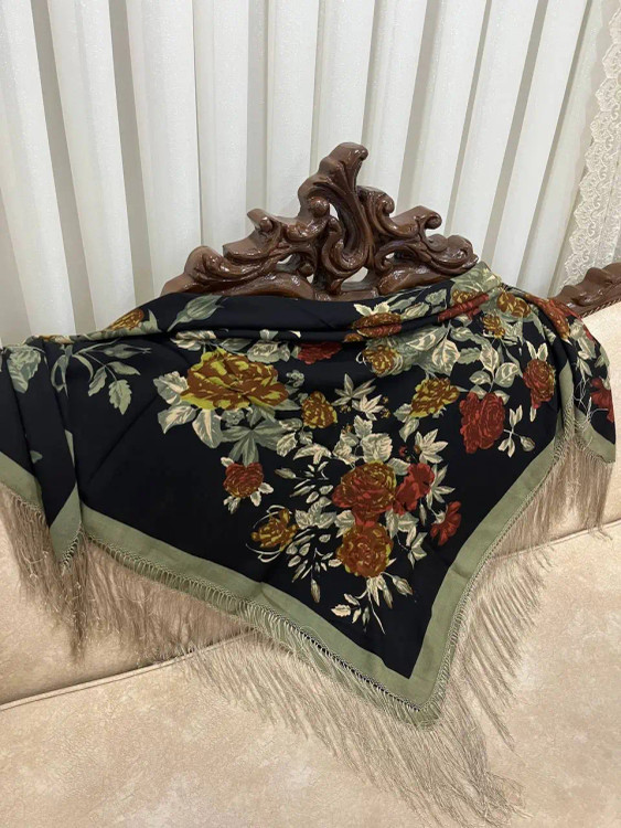 چارقد پشمی-ابریشمی ایتالیایی طرح ایلکای - کد 1337