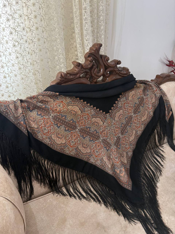 چارقد ایتالیایی چارقد پشمی چارقد ترک چارقد ترکمن چارقد دست بافت زنان ترکمن