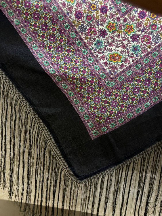 طرح اصیل طرح مدرن طرح سنتی چهار فصل ایستایی فوقالعاده عالی جنس لطیف