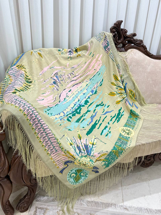 ریشه های ابریشمی و چند گره بسیار نرم و لطیف