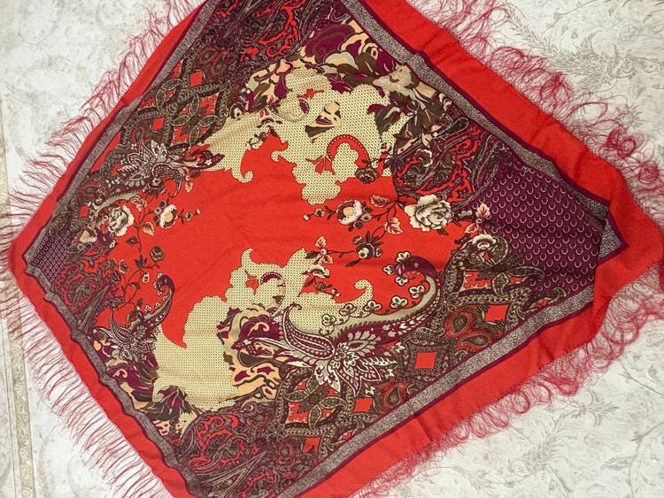 ریشه های ابریشمی و چند گره بسیار نرم و لطیف