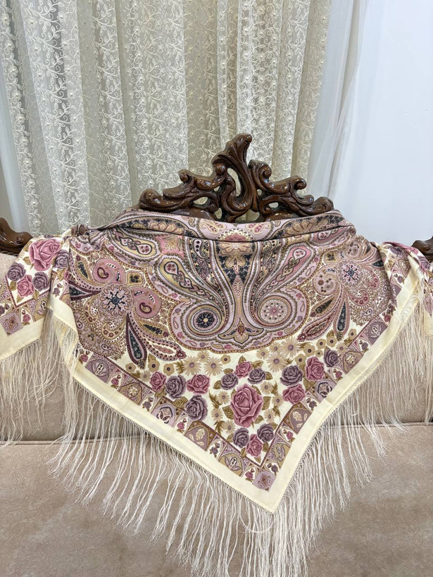 چارقد ایتالیایی چارقد پشمی چارقد ترک چارقد ترکمن چارقد دست بافت زنان