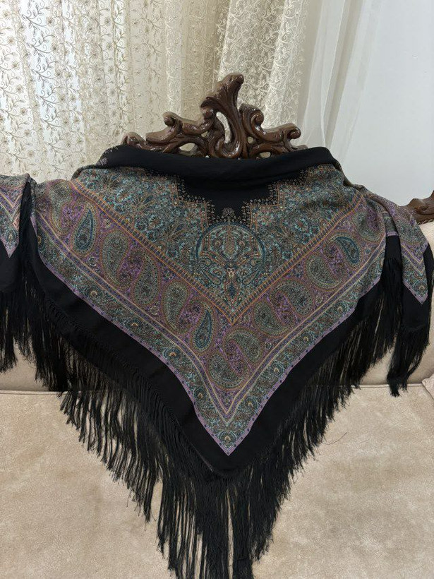 چارقد ایتالیایی چارقد پشمی چارقد ترک چارقد ترکمن چارقد دست بافت زنان ترکمن