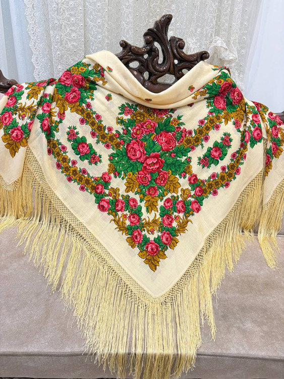 چارقد ایتالیایی چارقد پشمی چارقد ترک چارقد ترکمن چارقد دست بافت زنان ترکمن