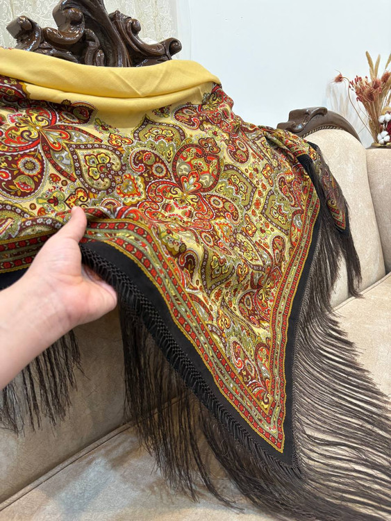 حاشیه مشکی هشت گره