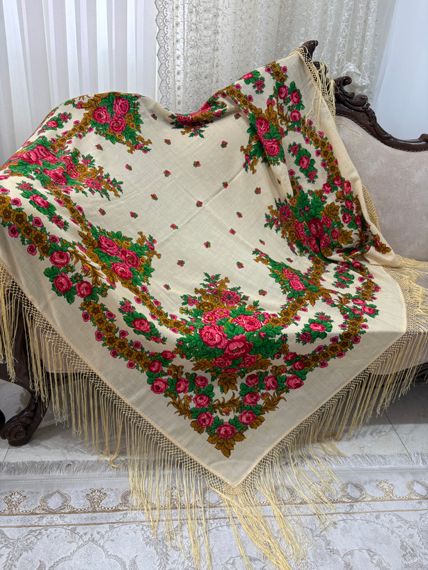 چارقد پشمی عروس ترکمن ــ۱۶۰۶