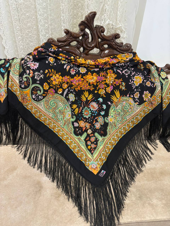 چارقد ایتالیایی چارقد پشمی چارقد ترک چارقد ترکمن چارقد دست بافت زنان ترکمن