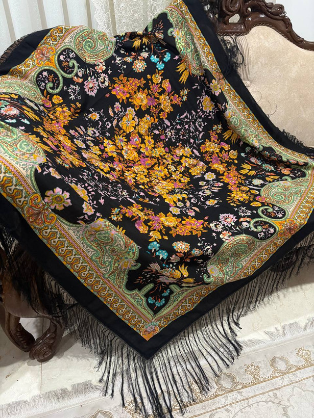 حاشیه مشکی هشت گره