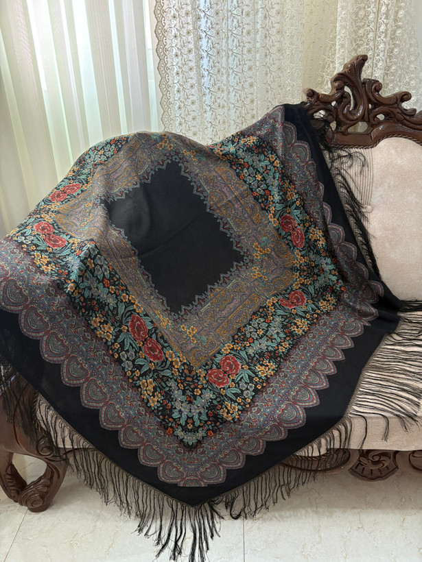 چارقد ایتالیایی طرح اصیل قدیمی کدــ۱۵۳۰