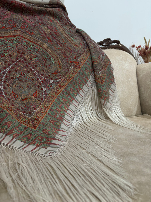 چارقدایتالیایی گلیار گردویی طوسی.1727