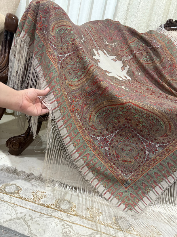 چارقدایتالیایی گلیار گردویی طوسی.1727