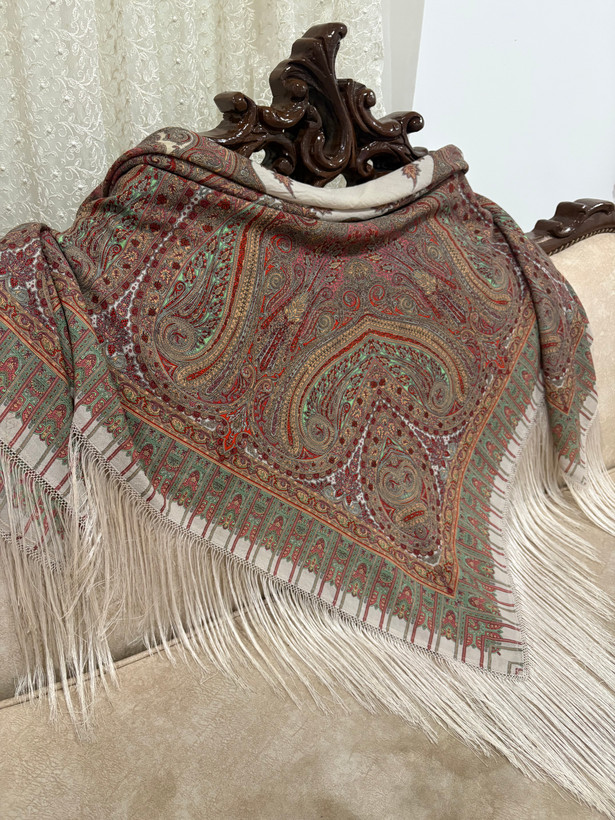 چارقدایتالیایی گلیار گردویی طوسی.1727