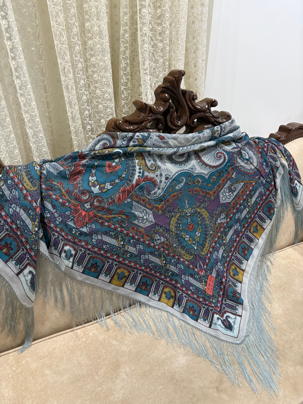 ایتالیایی قیمت مناسب زد ریز گوشه چارقد دیده نمیشه ـــ کد ۱۳۹۱