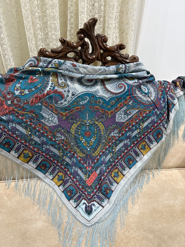 ایتالیایی قیمت مناسب زد ریز گوشه چارقد دیده نمیشه ـــ کد ۱۳۹۱