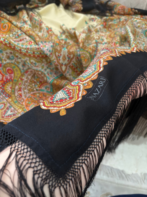 روسری ترکمنی گلریز از برند نظری _کد۱۸۰۱