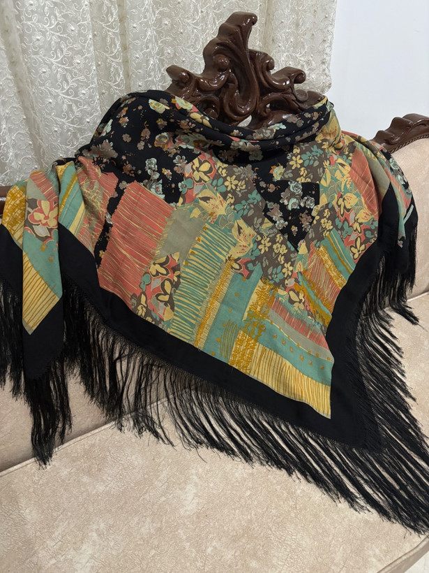 چارقد ایتالیایی مشکی ــ۱۹۰۲