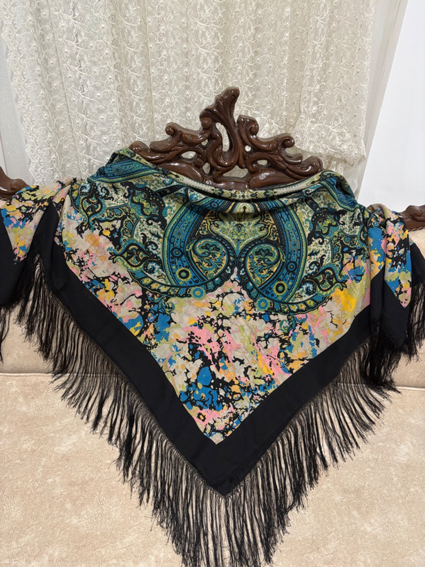 چارقد ایتالیایی مشکی سبز آبی کدـ۱۹۰۳