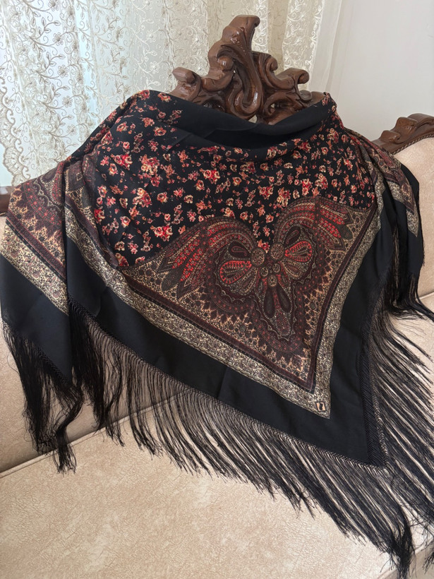 چارقد مشکی ایتالیایی گلریز کدـ۱۹۰۷