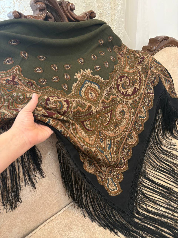 چارقدایتالیایی سبز یشمی ۱۹۶۸