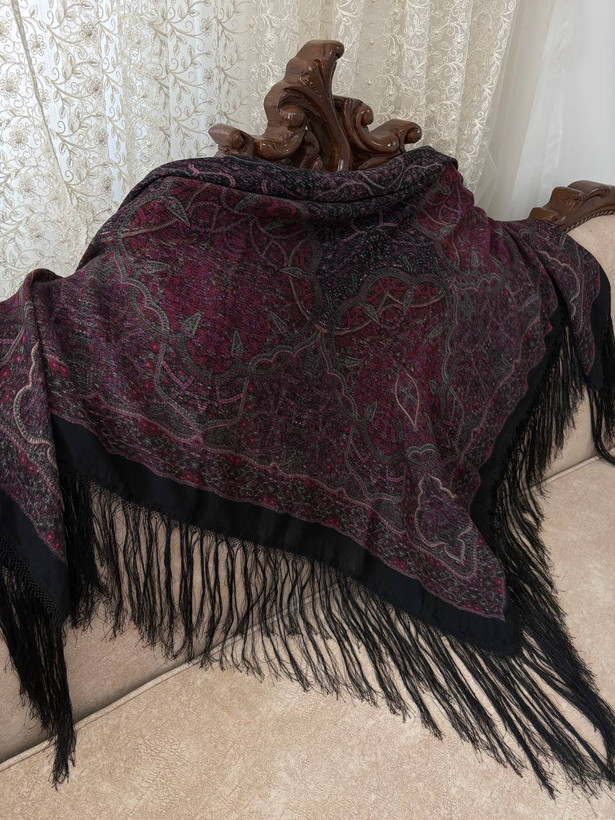 چارقد گلریز مشکی۱۹۷۰