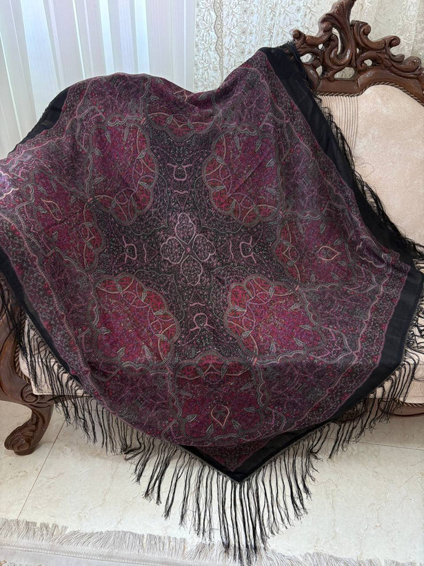 چارقد گلریز مشکی۱۹۷۰