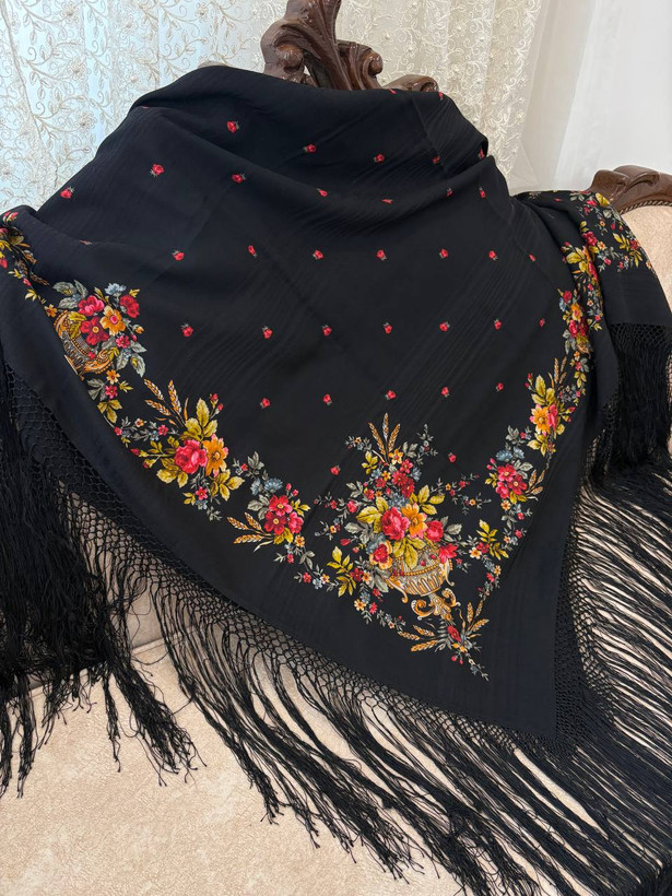 چارقد پشمی گلریز ۱۹۷۲