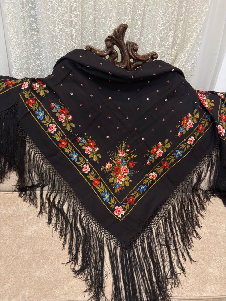 چارقد پشمی قهوه‌ای تیره کد۱۹۷۴