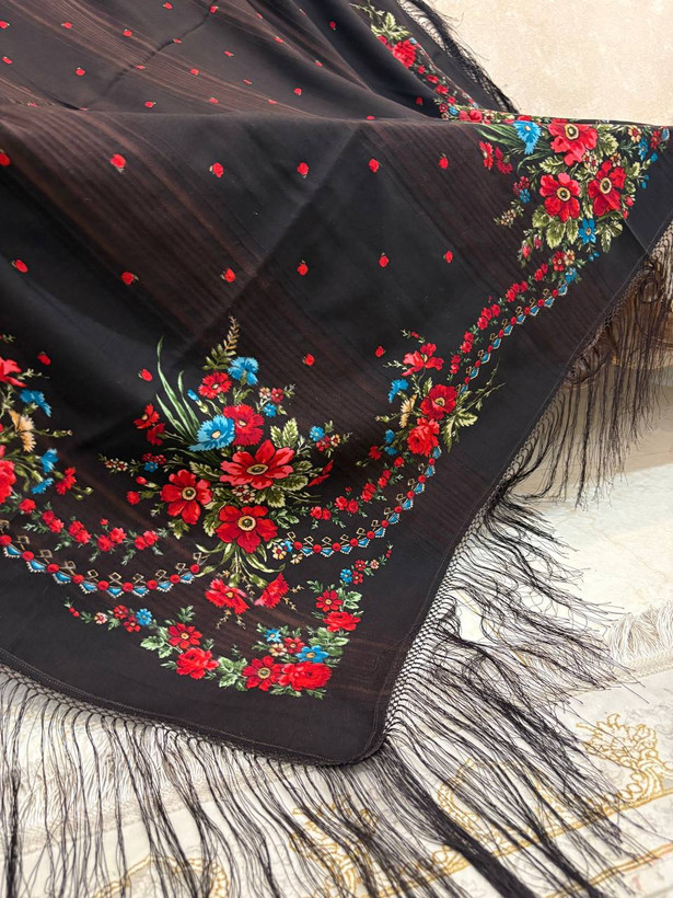 چارقد پشمی روس قهوه ای تیره ۱۹۷۶