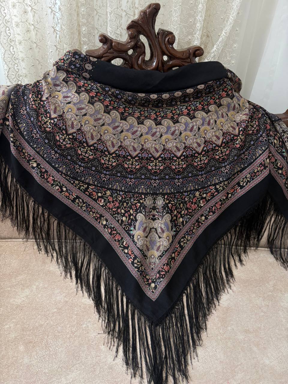 چارقد ایتالیایی گلریز وسط مشکی 1992