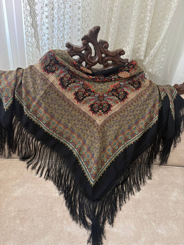چارقد ایتالیایی مشکی خانومانه کد1999