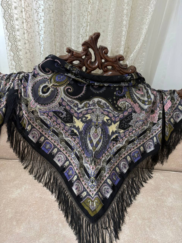 چارقد ایتالیایی مشکی ۲۰۰۱