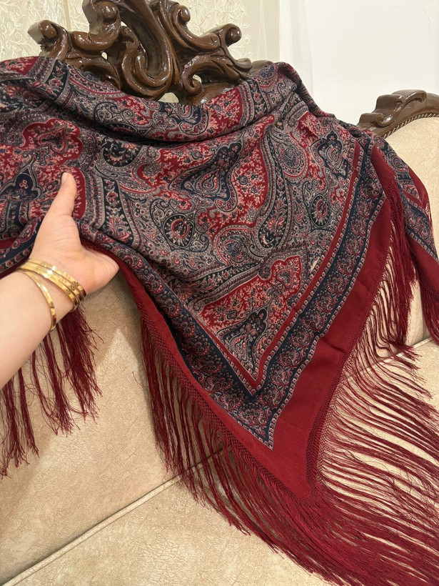 چارقد ایتالیایی زمینه زرشکی ۲۰۰۵