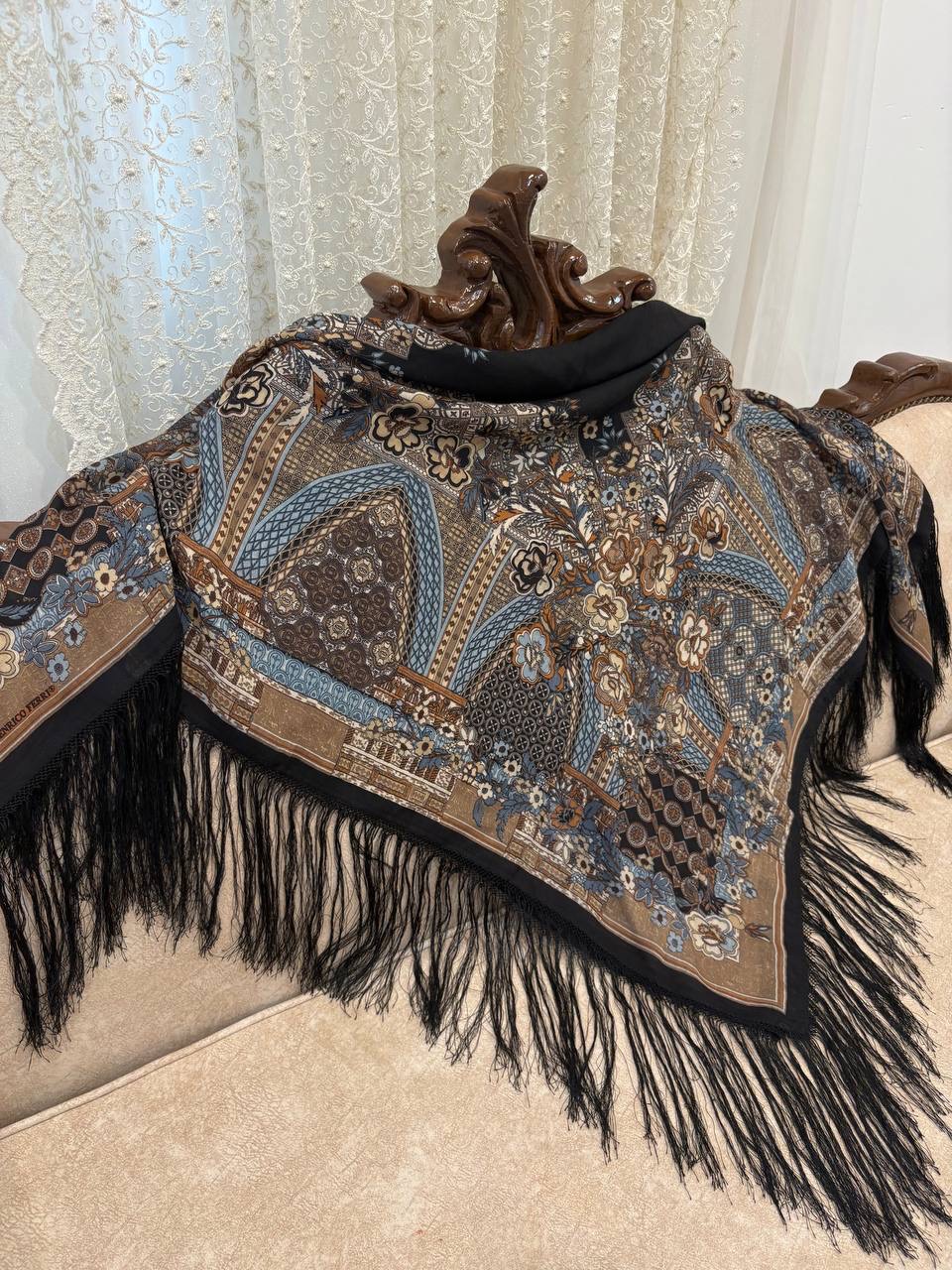 چارقد ایتالیایی مشکی گل قهوه ای_کد۲۰۲۱