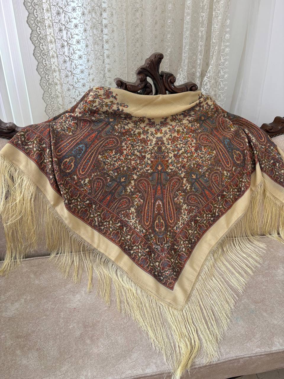 چارقد ایتالیایی نخودی عروس کد۲۰۲۱