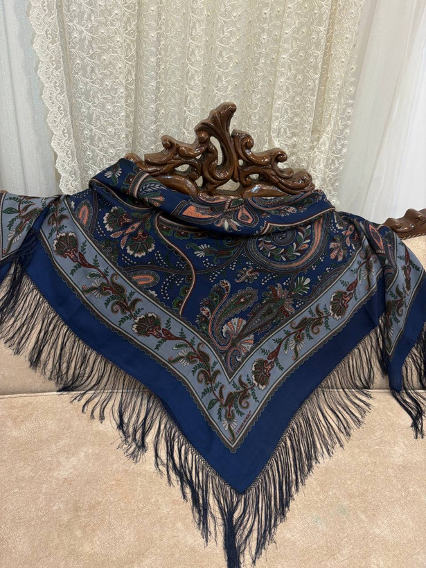 چارقد آبی خوشرنگ۲۰۲۹