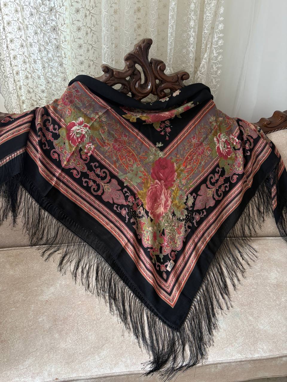ایتالیایی چارقد مشکی ۲۰۳۶