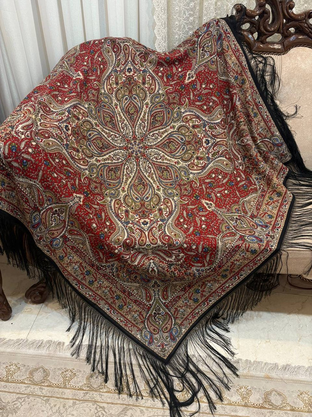 چارقد گلریز سرخ ۲۰۳۷