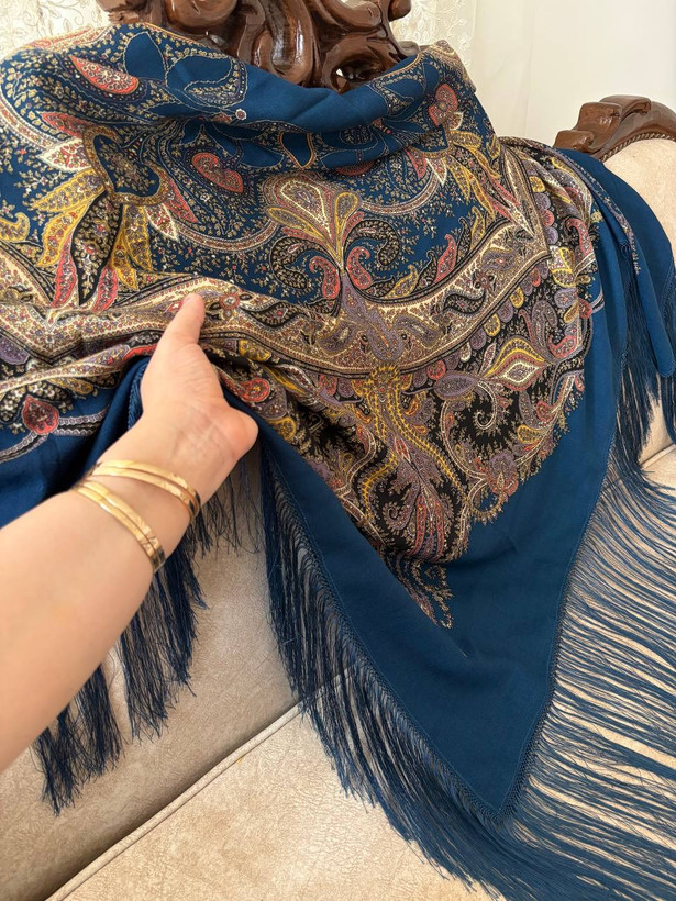چارقد ایتالیایی آبی خوشرنگ ۲۰۴۳