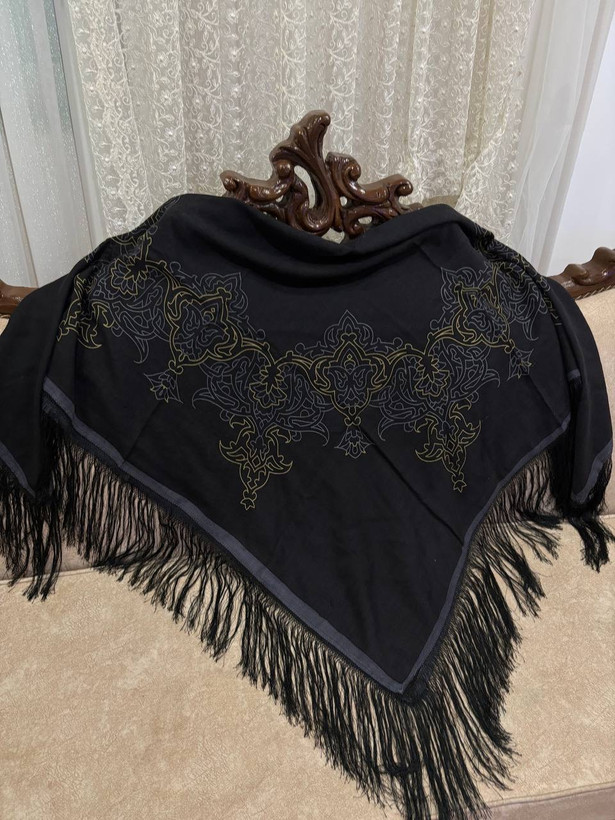 چارقد ایتالیایی مشکی بدون طرح ۲۰۶۴