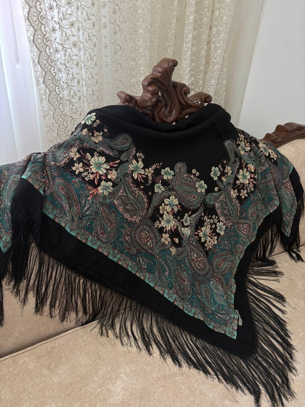 چارقد مشکی نیلوفر۲۰۷۴
