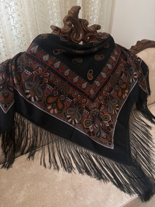 چارقد مشکی ترمه ۲۰۷۹