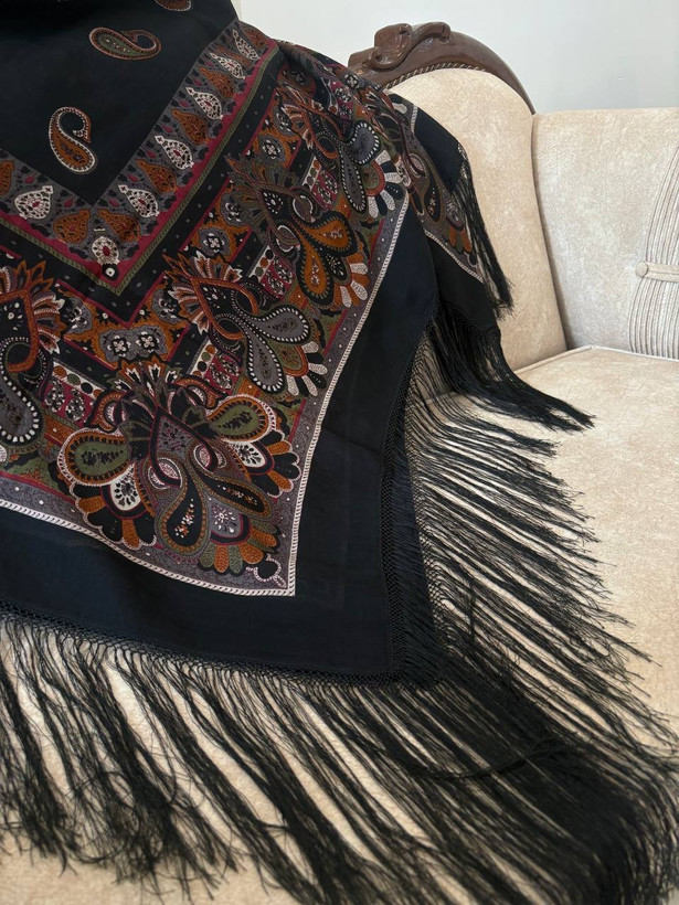 چارقد مشکی ترمه ۲۰۷۹