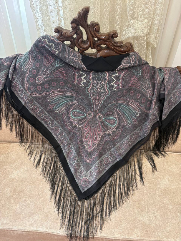 چارقد مشکی طوسی ۲۰۸۰