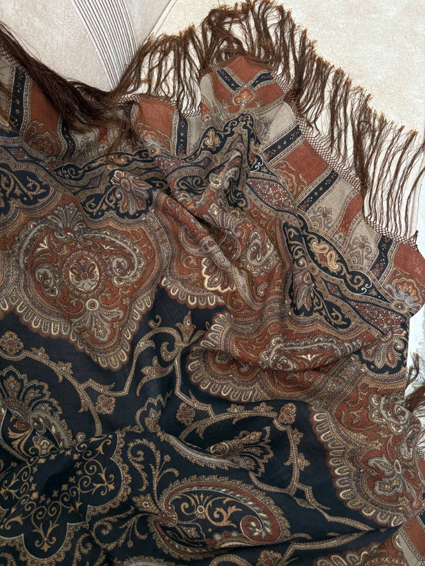 چارقد سلطنتی قهوایی ریشه پر پشت ۲۰۸۱