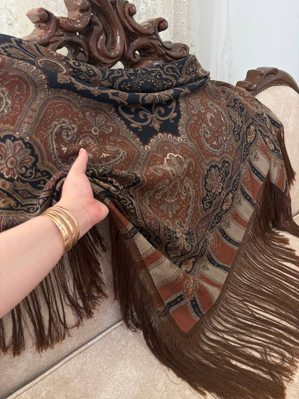 چارقد سلطنتی قهوایی ریشه پر پشت ۲۰۸۱