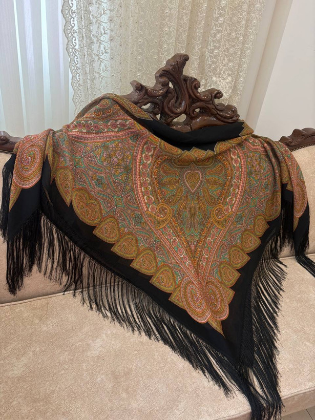 چارقد ایتالیایی خوشرنگ کد۲۰۸۲