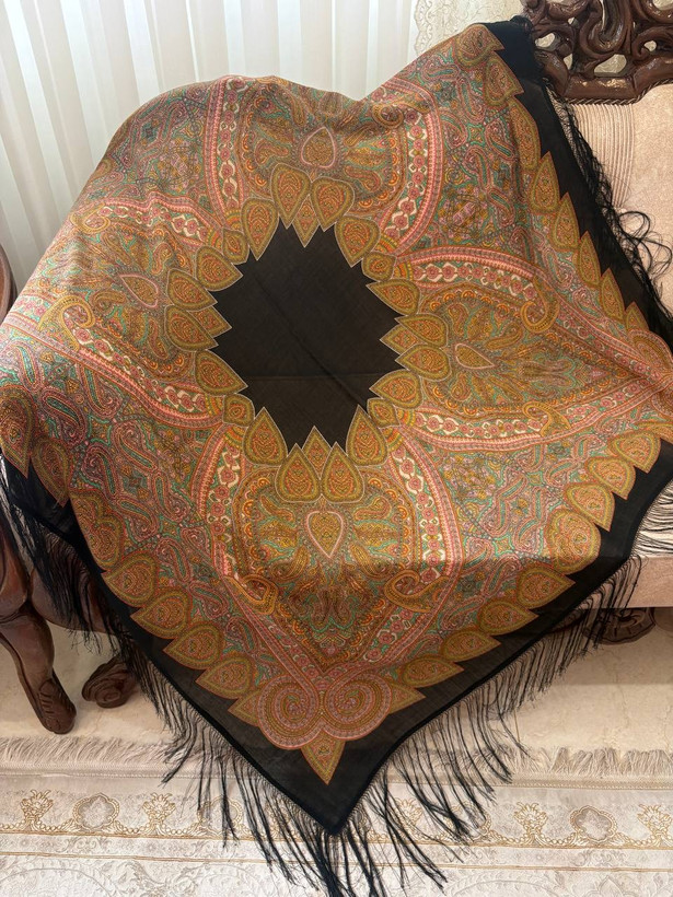 چارقد ایتالیایی خوشرنگ کد۲۰۸۲