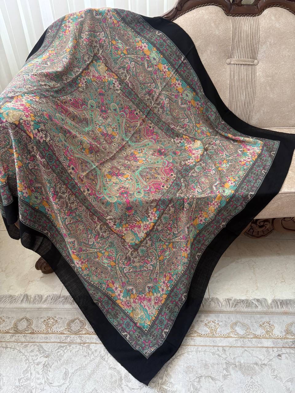 چارقد بدون ریشه گلریز۲۰۹۹