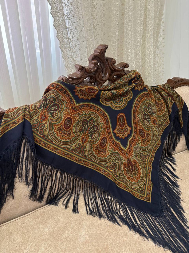 چارقد مشکی ۲۱۲۴